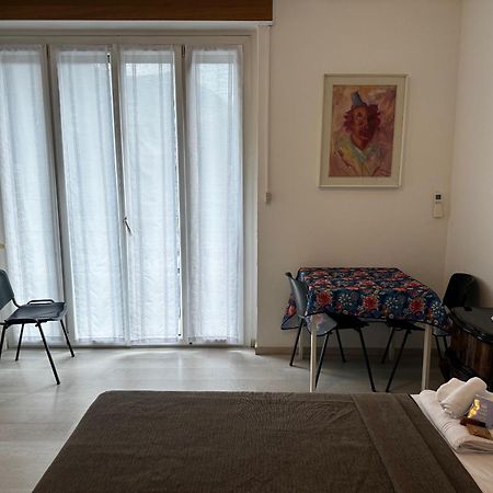 Residenza Manzoni Como Centre Zewnętrze zdjęcie
