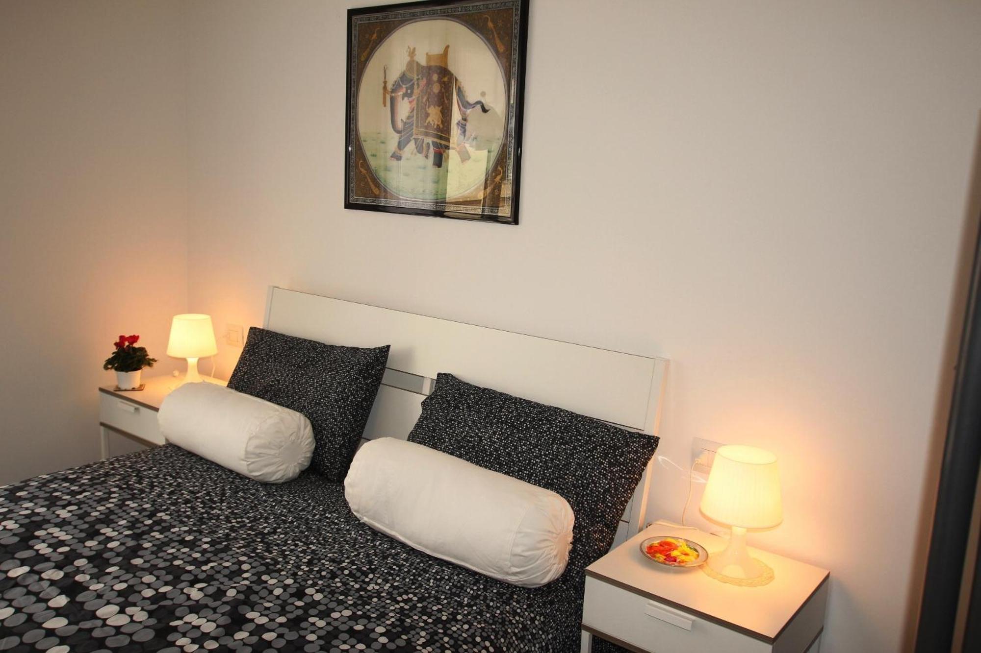 Residenza Manzoni Como Centre Zewnętrze zdjęcie